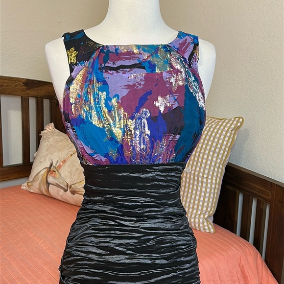 Nicole Miller Metallic Sleeveless Ruched Cocktail Dress, size 0 - Picture 9 of 16